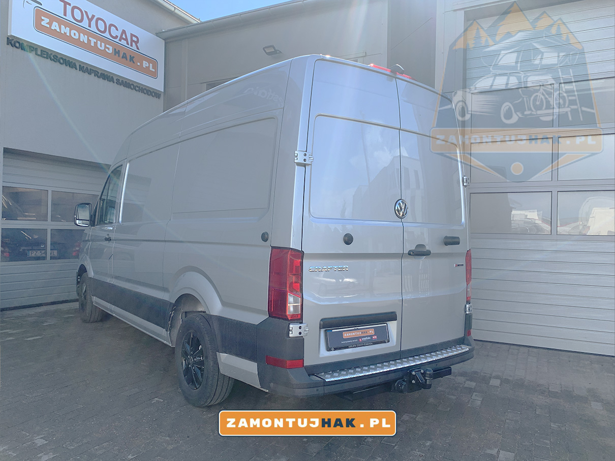 hak holowniczy w Volkswagenie Crafterze